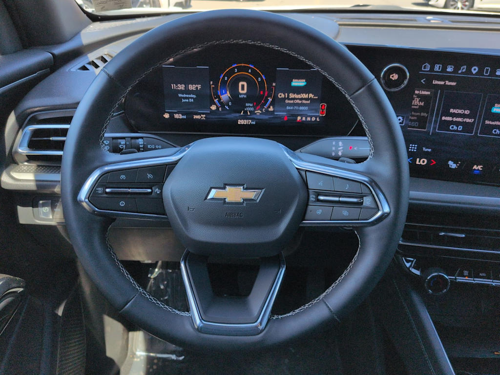Thumbnail: 2025 Chevrolet Traverse - 12