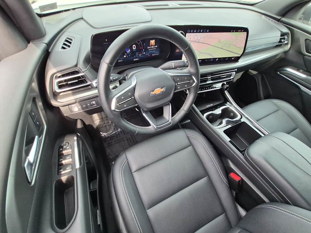 Thumbnail: 2025 Chevrolet Traverse - 2