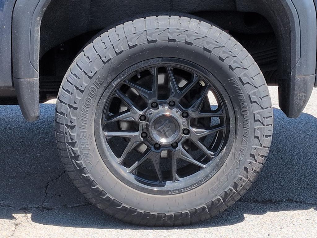 Thumbnail: 2023 GMC Sierra 2500 - 8
