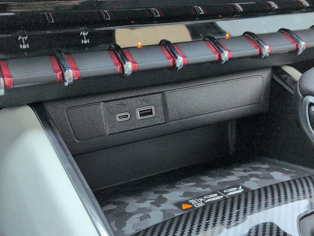 Thumbnail: 2024 GMC Canyon - 37