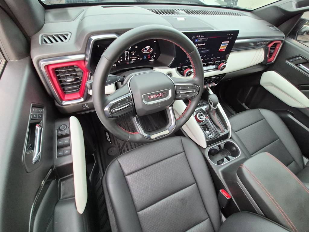 Thumbnail: 2024 GMC Canyon - 2