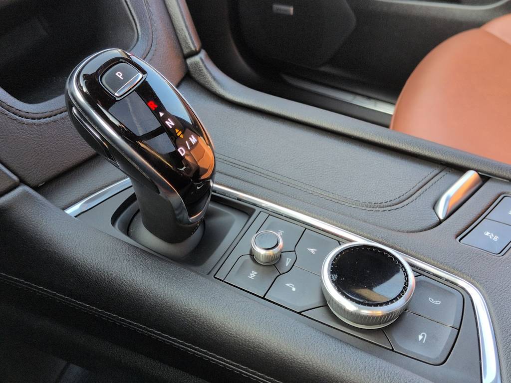 Thumbnail: 2024 Cadillac XT5 - 37