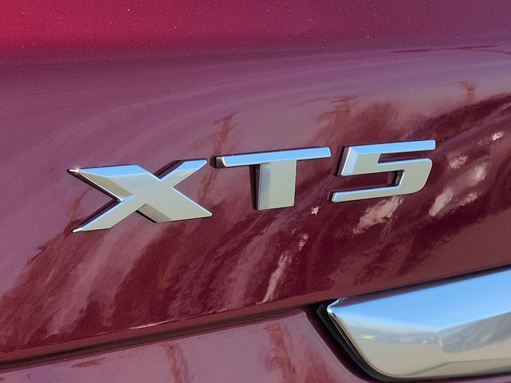 Thumbnail: 2024 Cadillac XT5 - 7