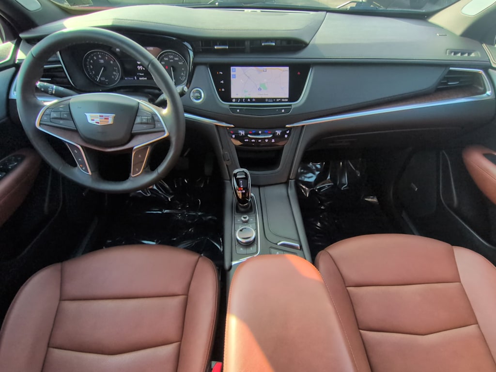 Thumbnail: 2024 Cadillac XT5 - 10