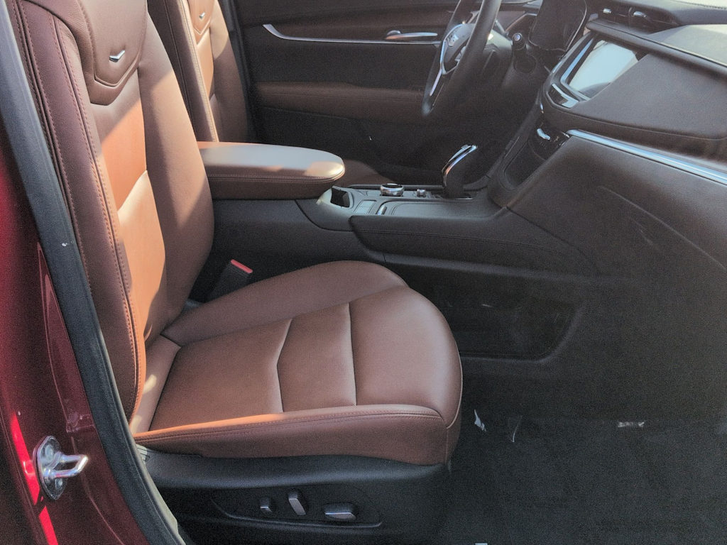 Thumbnail: 2024 Cadillac XT5 - 31