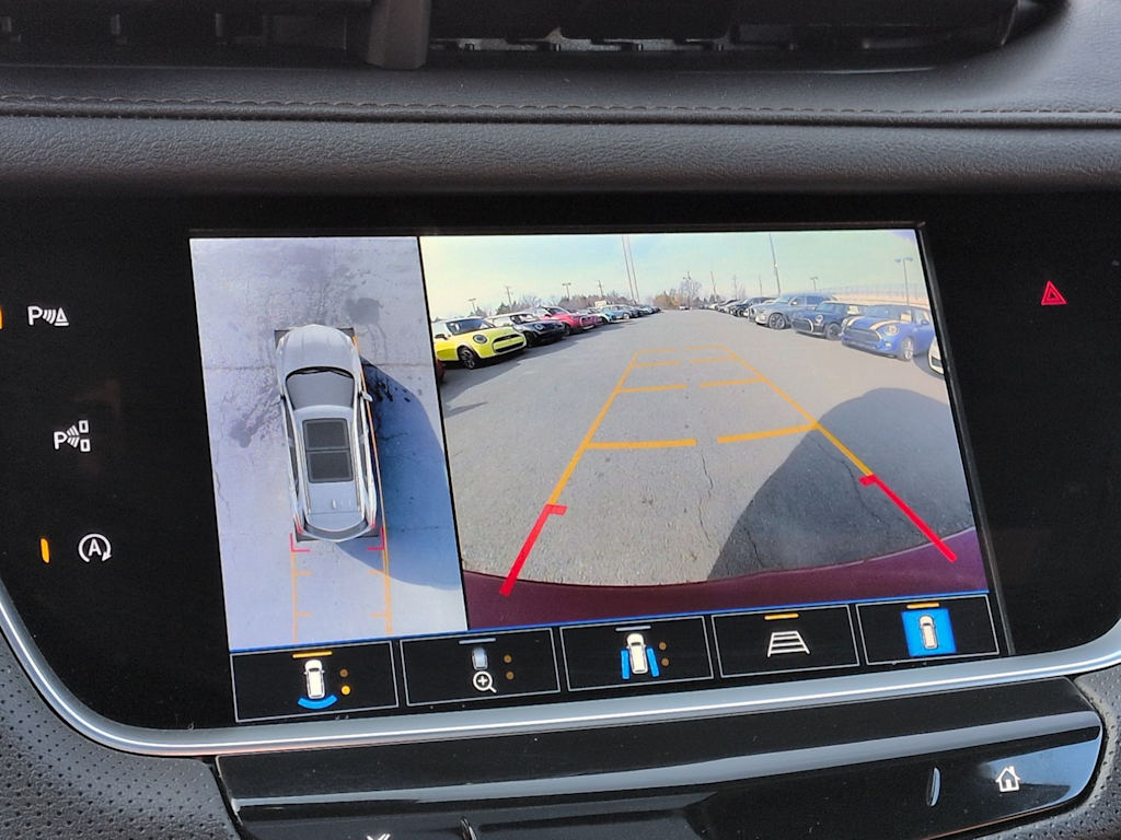 Thumbnail: 2024 Cadillac XT5 - 36