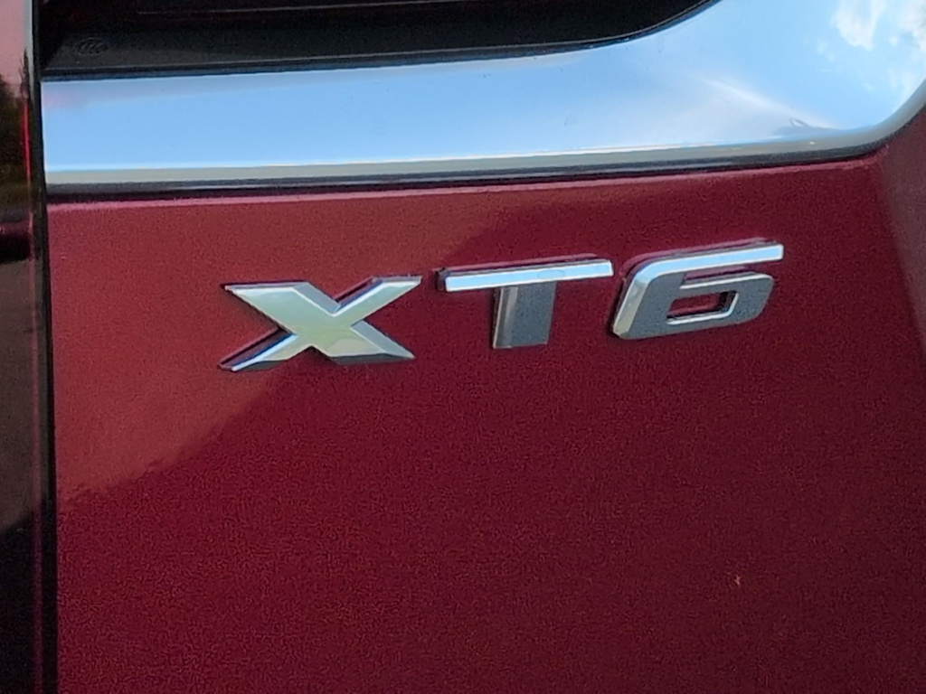 Thumbnail: 2024 Cadillac XT6 - 26