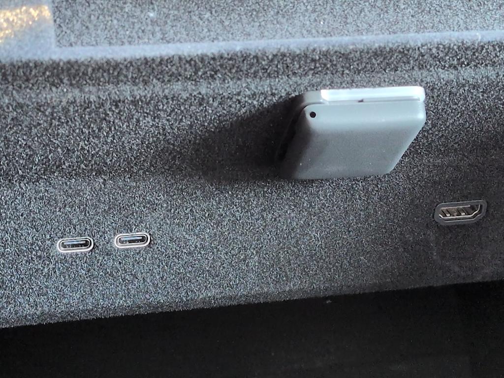 Thumbnail: 2025 Cadillac Escalade IQ - 14