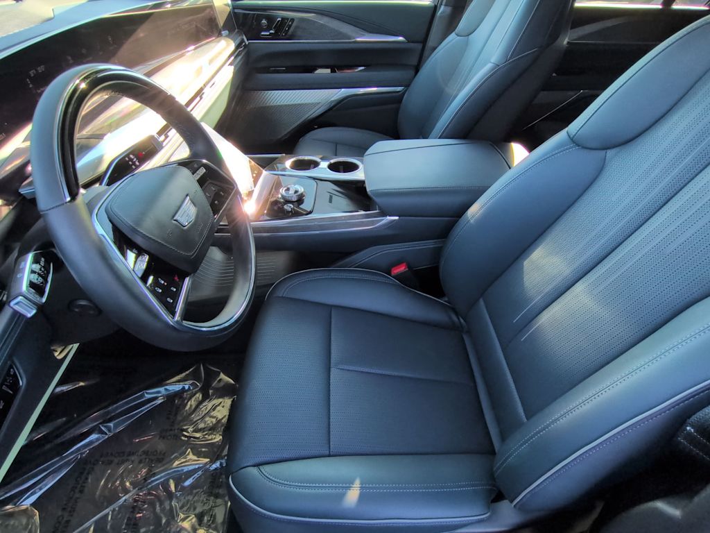 Thumbnail: 2025 Cadillac Escalade IQ - 10