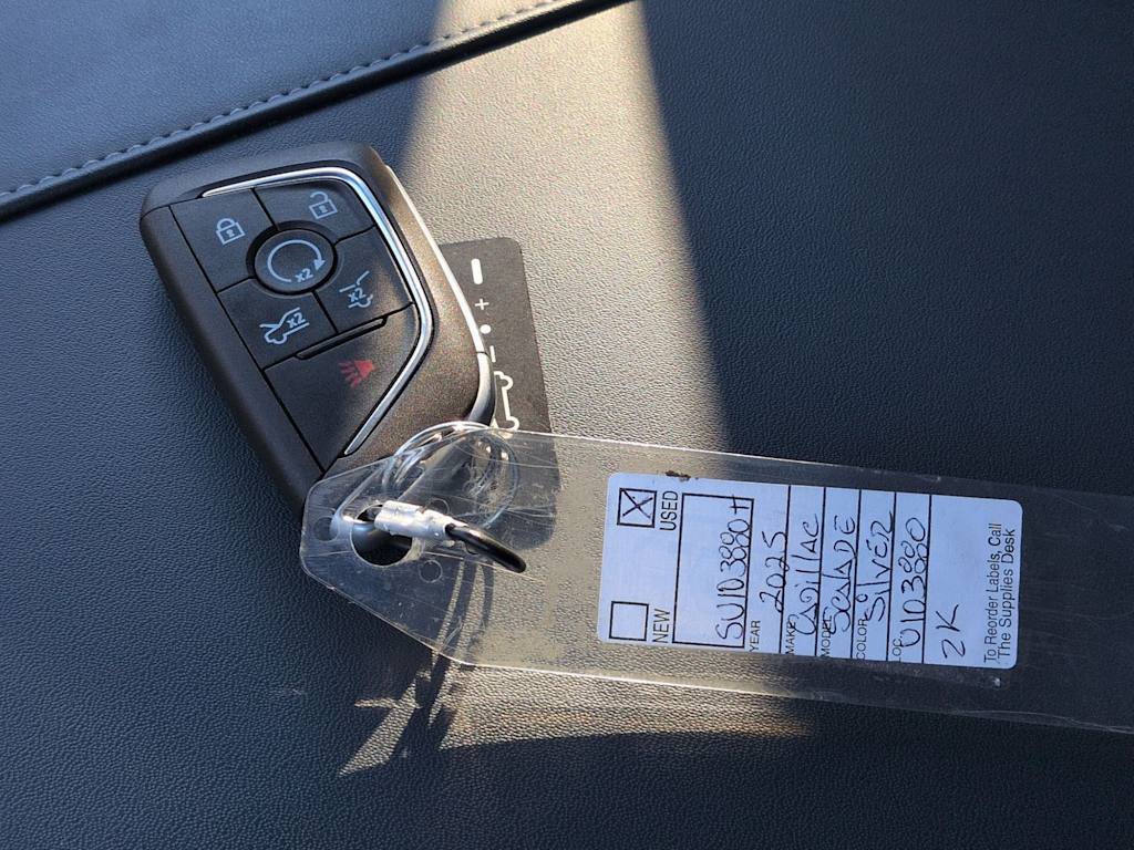 Thumbnail: 2025 Cadillac Escalade IQ - 15