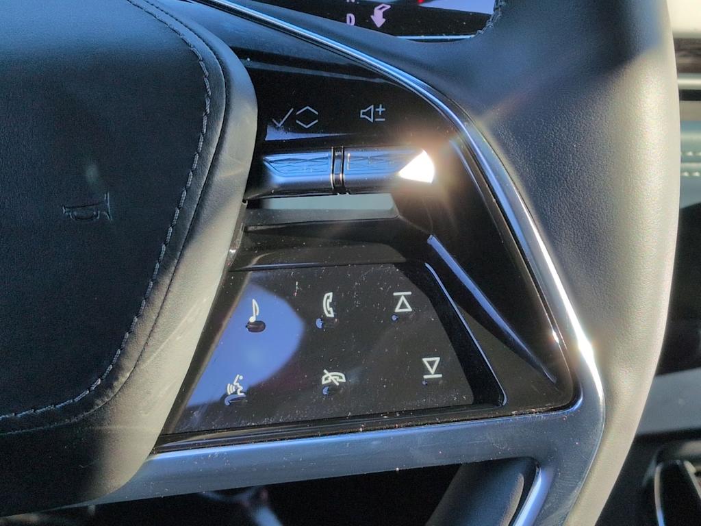 Thumbnail: 2025 Cadillac Escalade IQ - 29