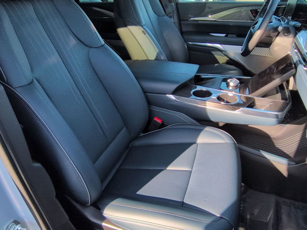 Thumbnail: 2025 Cadillac Escalade IQ - 27