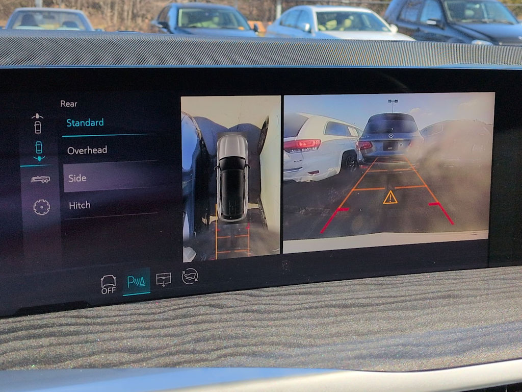 Thumbnail: 2025 Cadillac Escalade IQ - 33