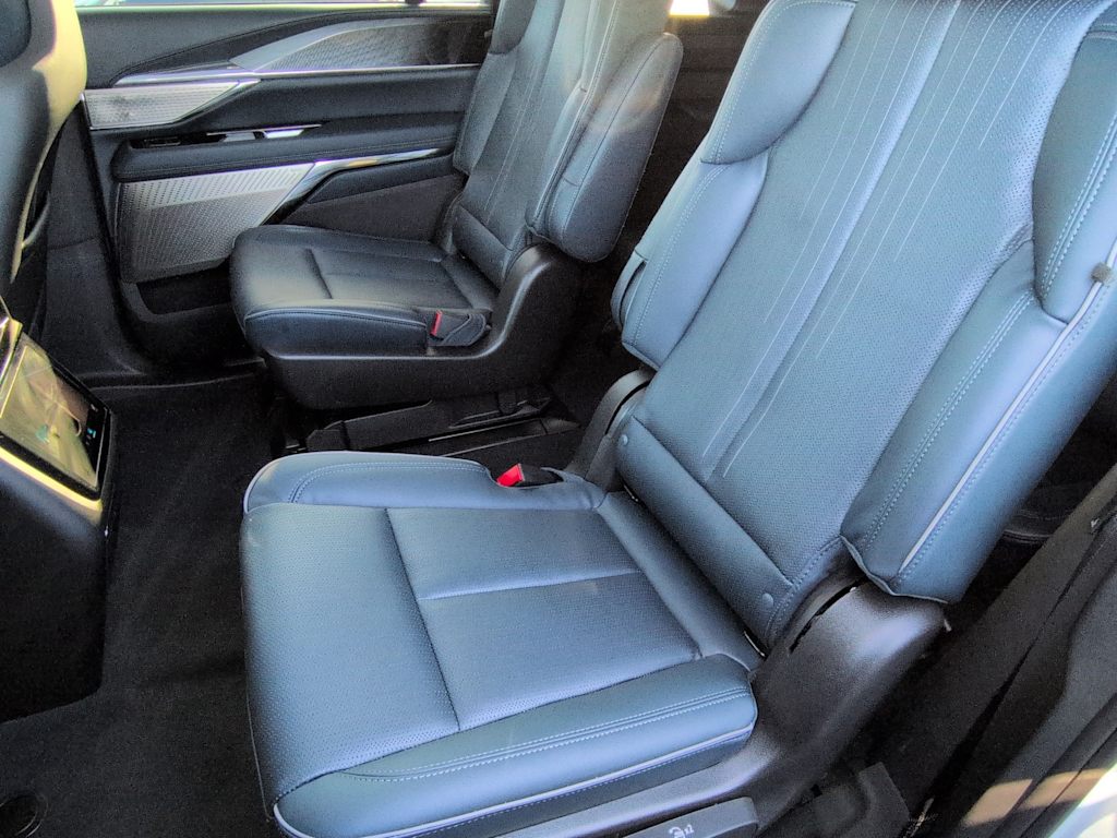 Thumbnail: 2025 Cadillac Escalade IQ - 25