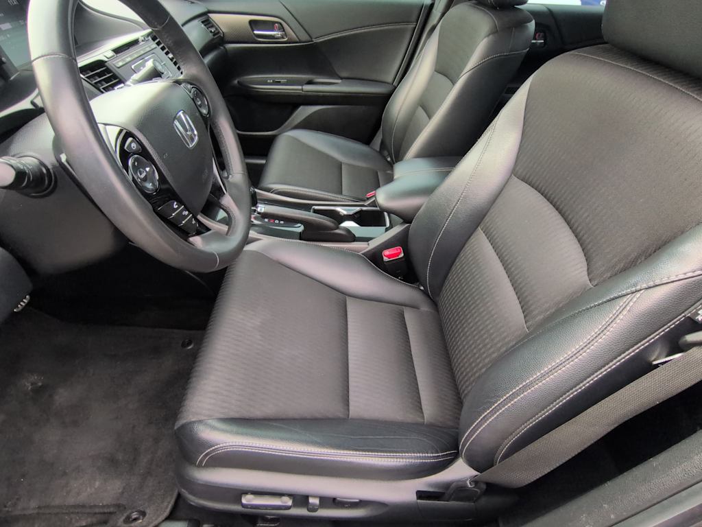 Thumbnail: 2016 Honda Accord - 10