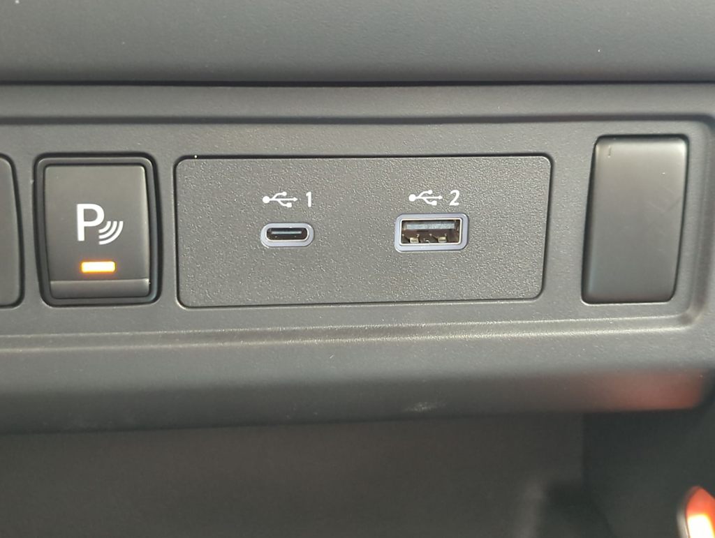 2024 Nissan Frontier PRO-4X 27
