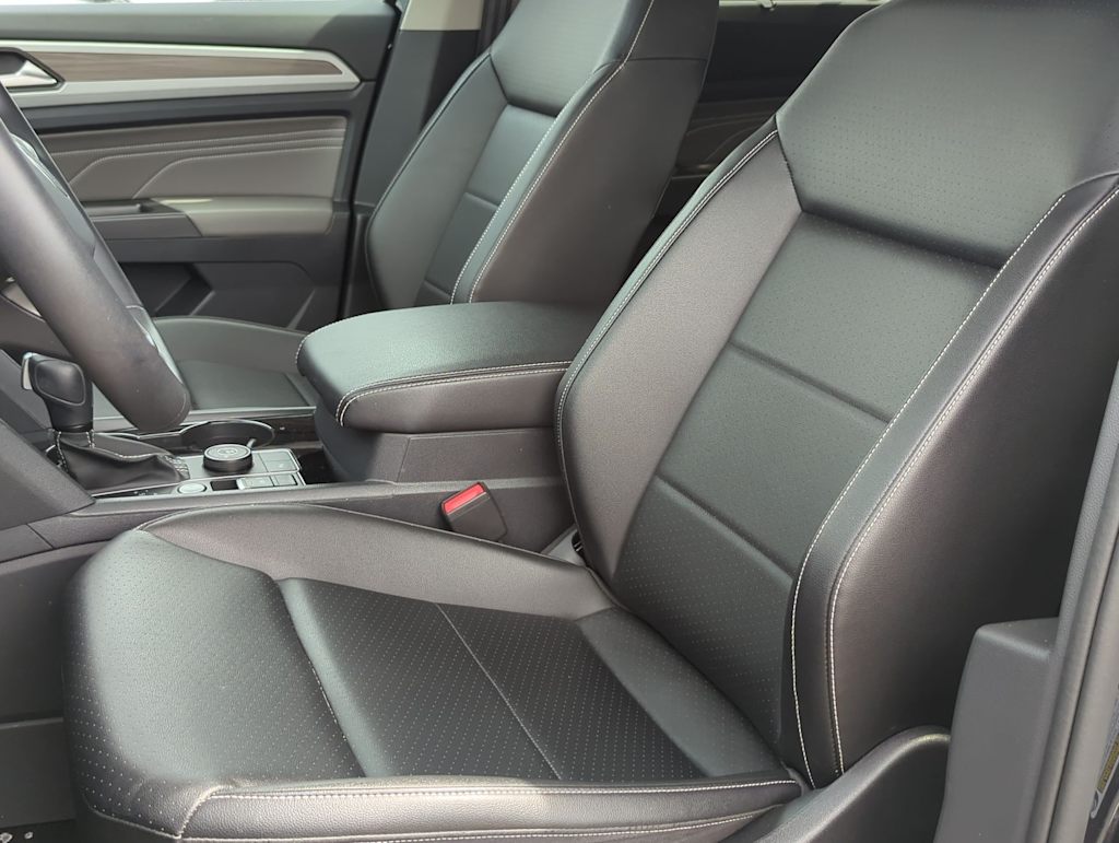 2022 Volkswagen Atlas SEL 8