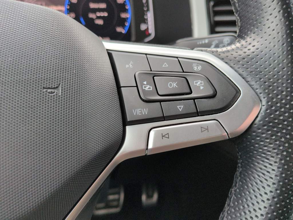 Thumbnail: 2021 Volkswagen Atlas - 33