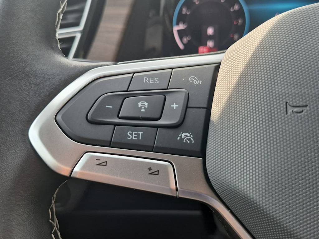Thumbnail: 2024 Volkswagen Atlas - 28