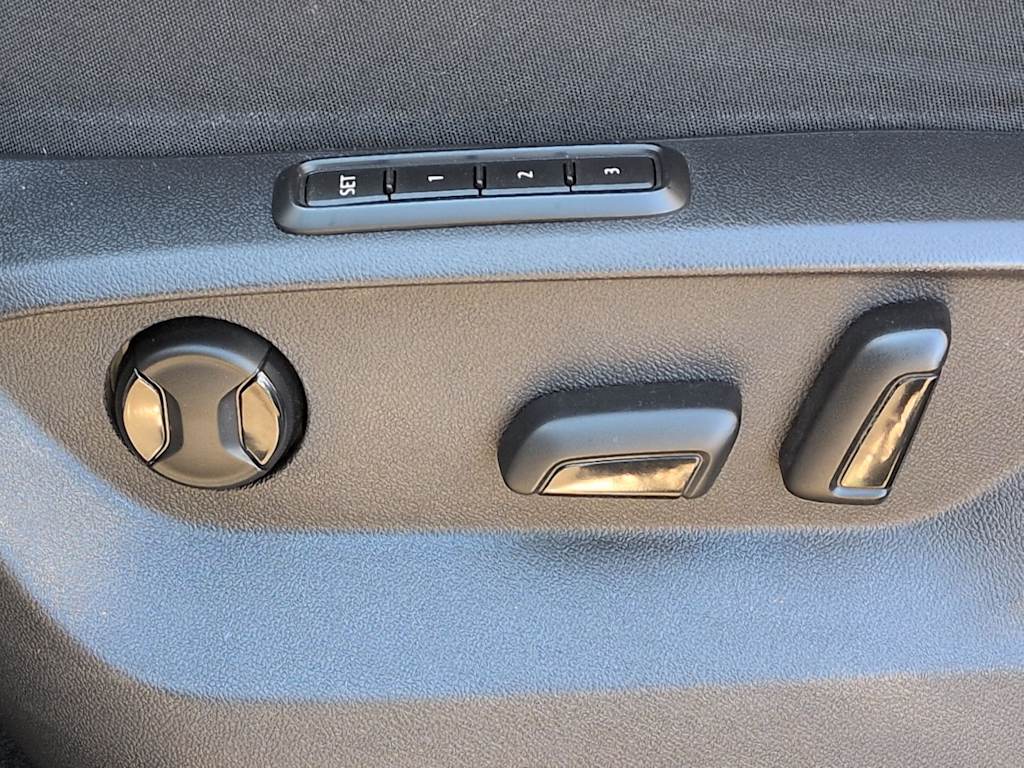 Thumbnail: 2021 Volkswagen Atlas - 24