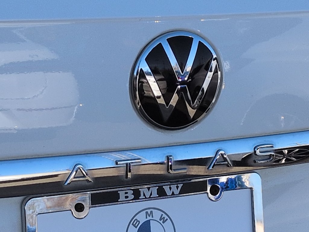 Thumbnail: 2021 Volkswagen Atlas - 23