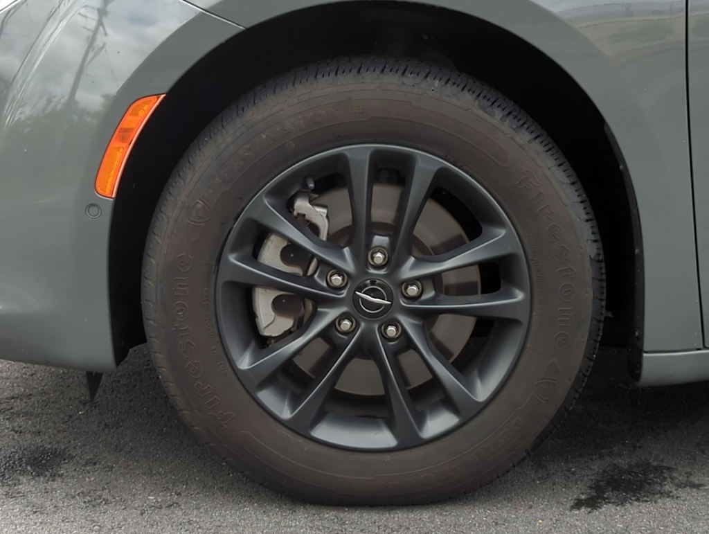 2020 Chrysler Pacifica Launch Edition 4