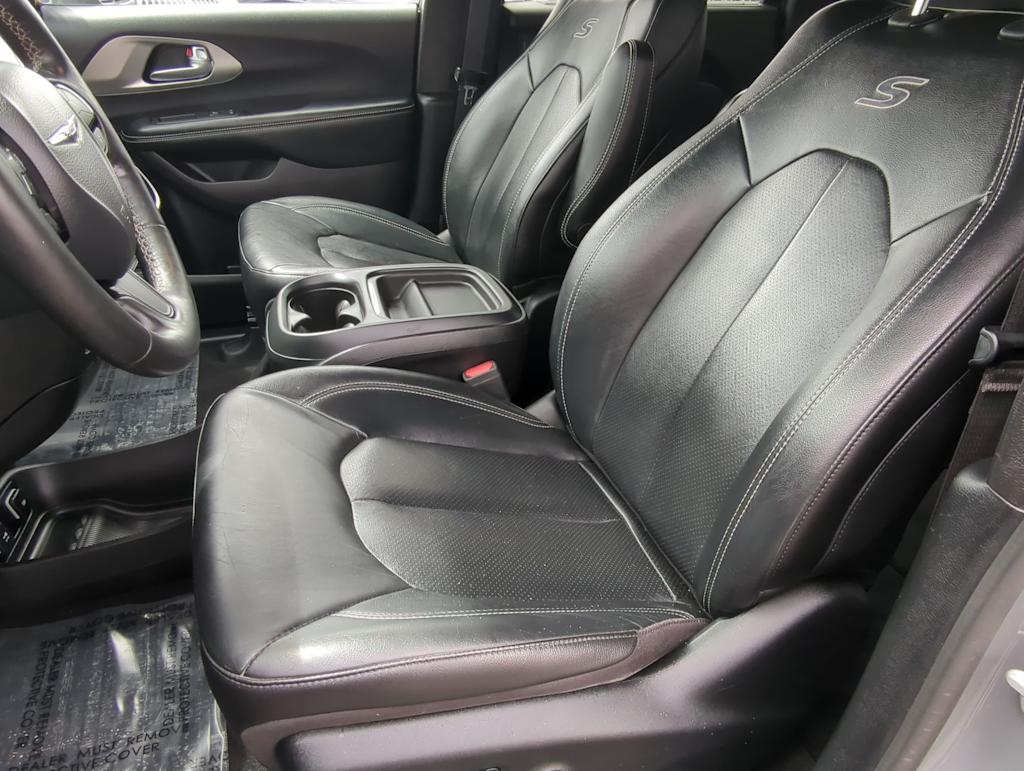 2020 Chrysler Pacifica Launch Edition 8