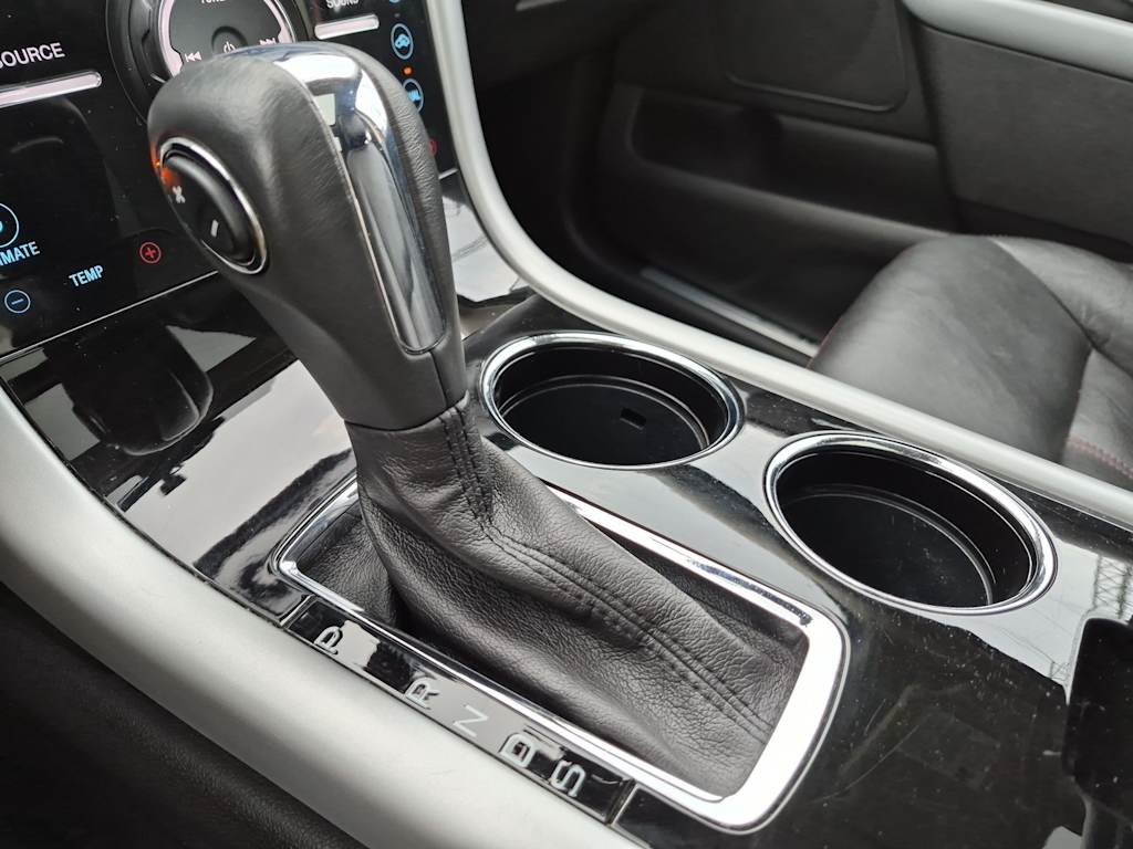 Thumbnail: 2014 Ford Edge - 16