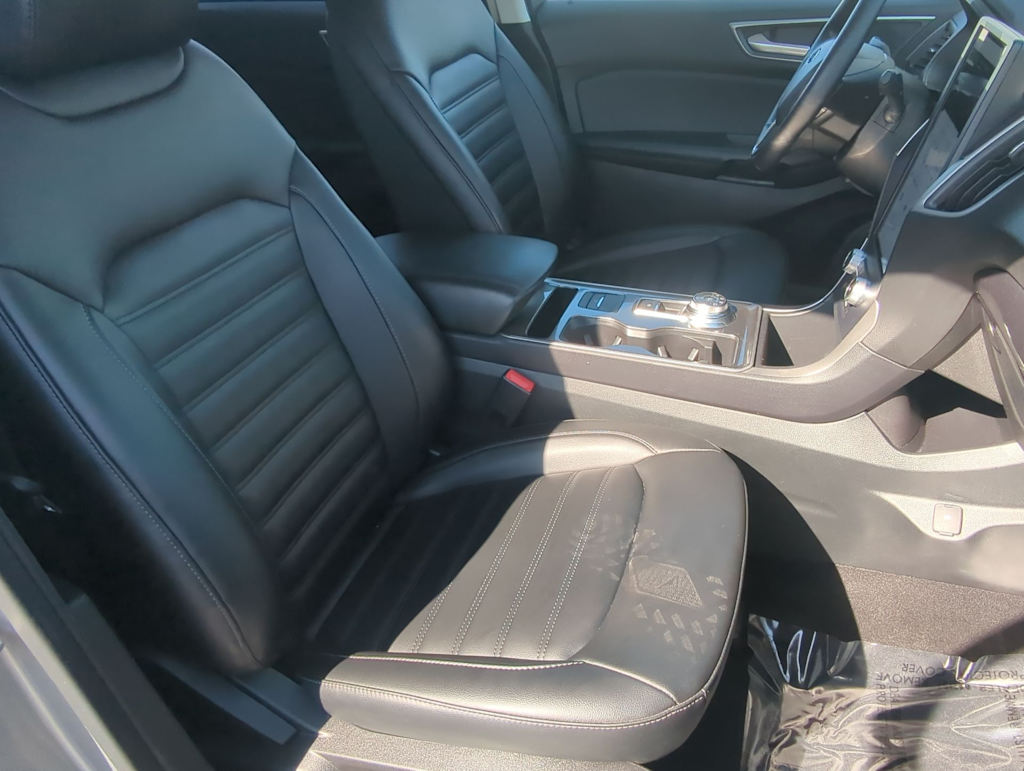 Thumbnail: 2023 Ford Edge - 28