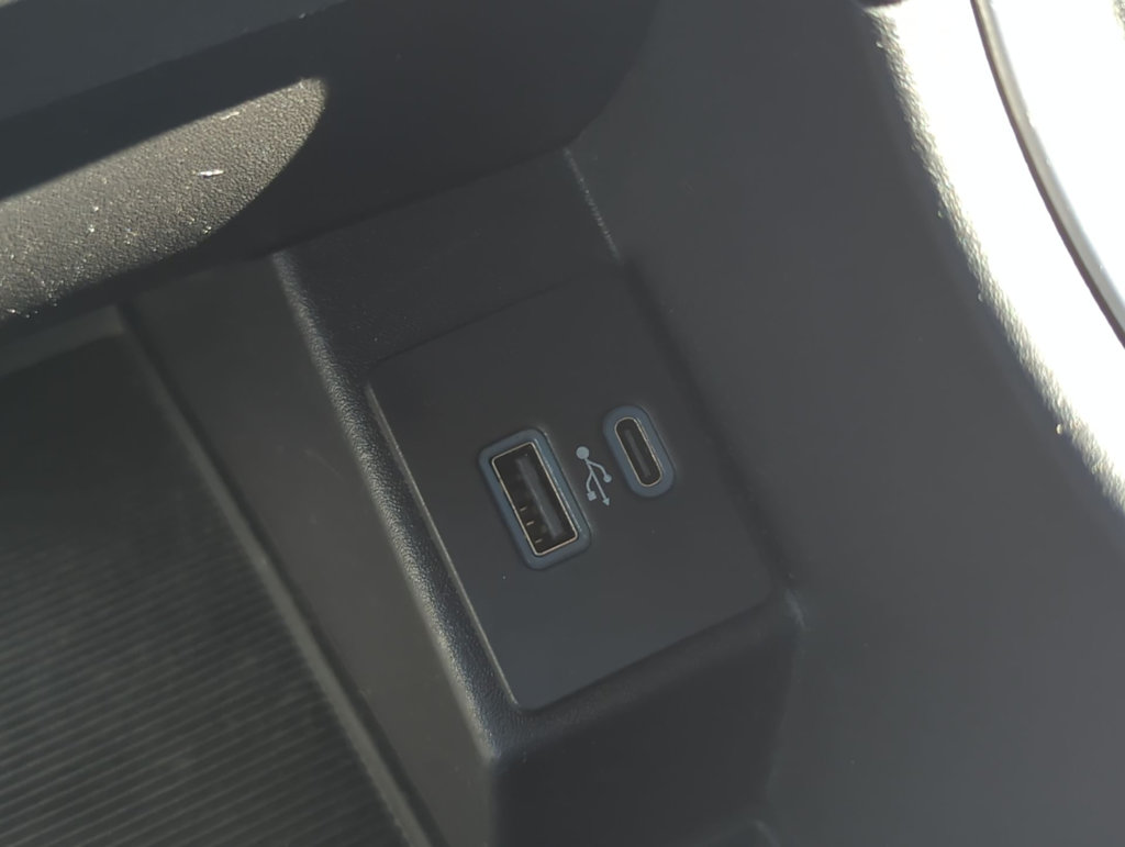 Thumbnail: 2023 Ford Edge - 34