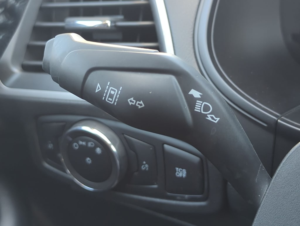 Thumbnail: 2023 Ford Edge - 15