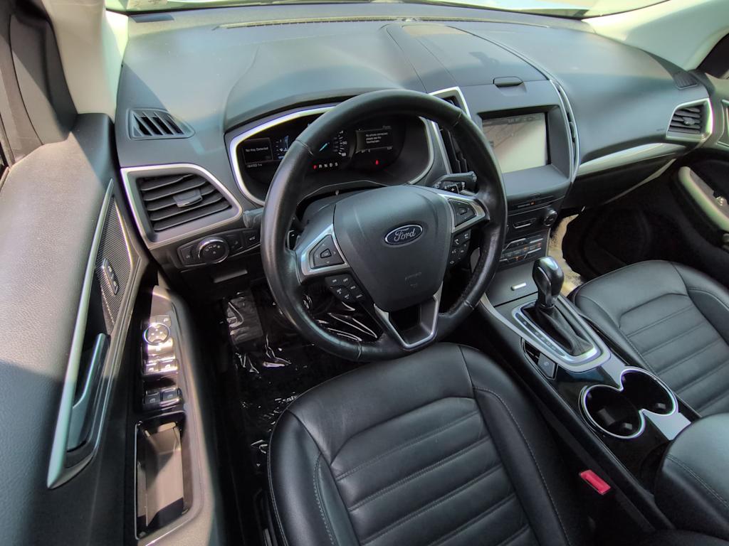 Thumbnail: 2015 Ford Edge - 2