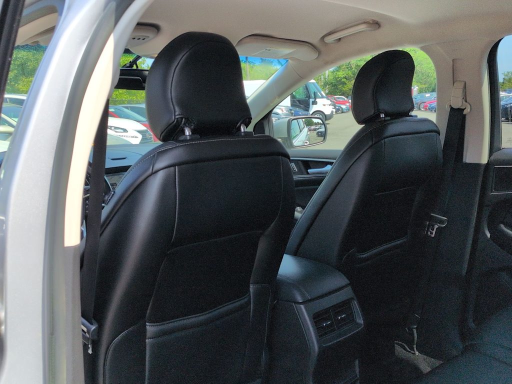 Thumbnail: 2015 Ford Edge - 13