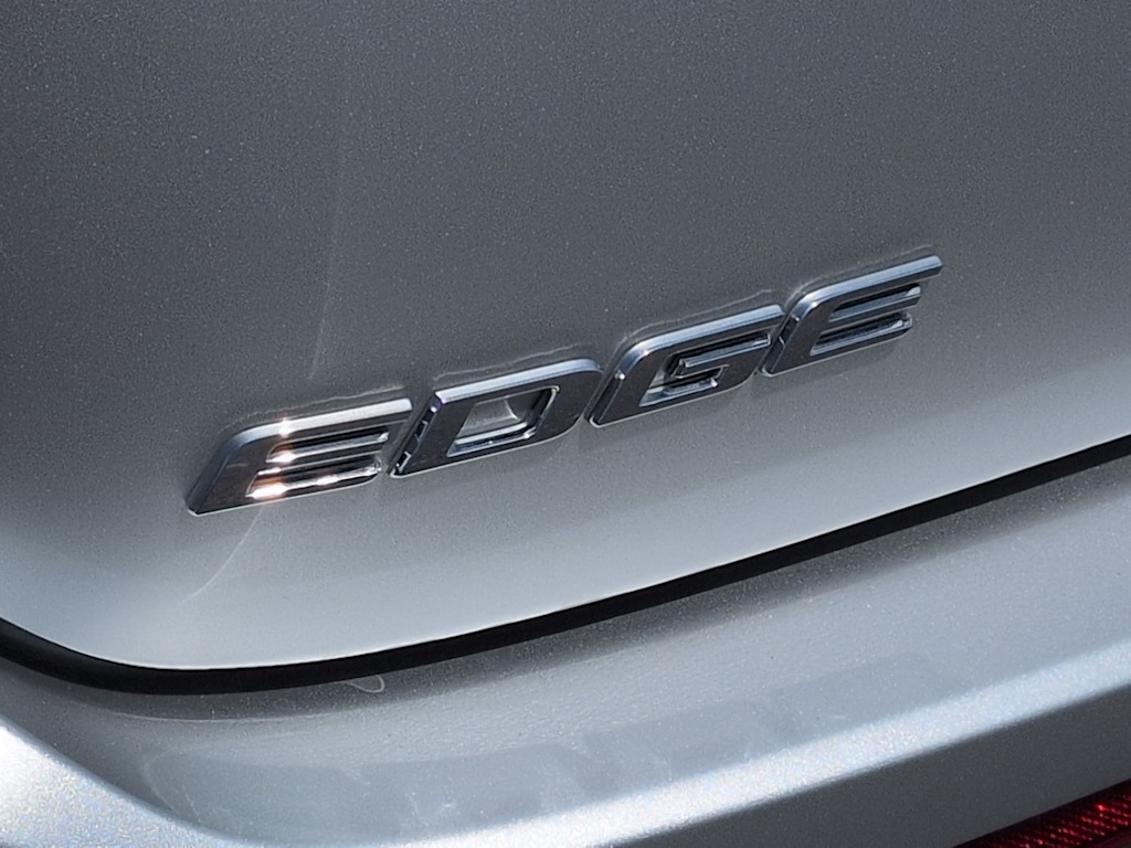Thumbnail: 2015 Ford Edge - 26