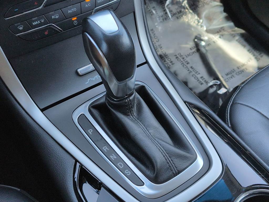 Thumbnail: 2015 Ford Edge - 36