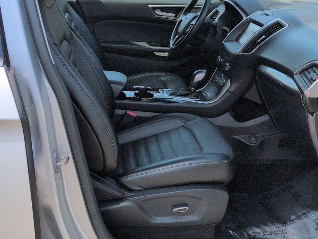 Thumbnail: 2015 Ford Edge - 12