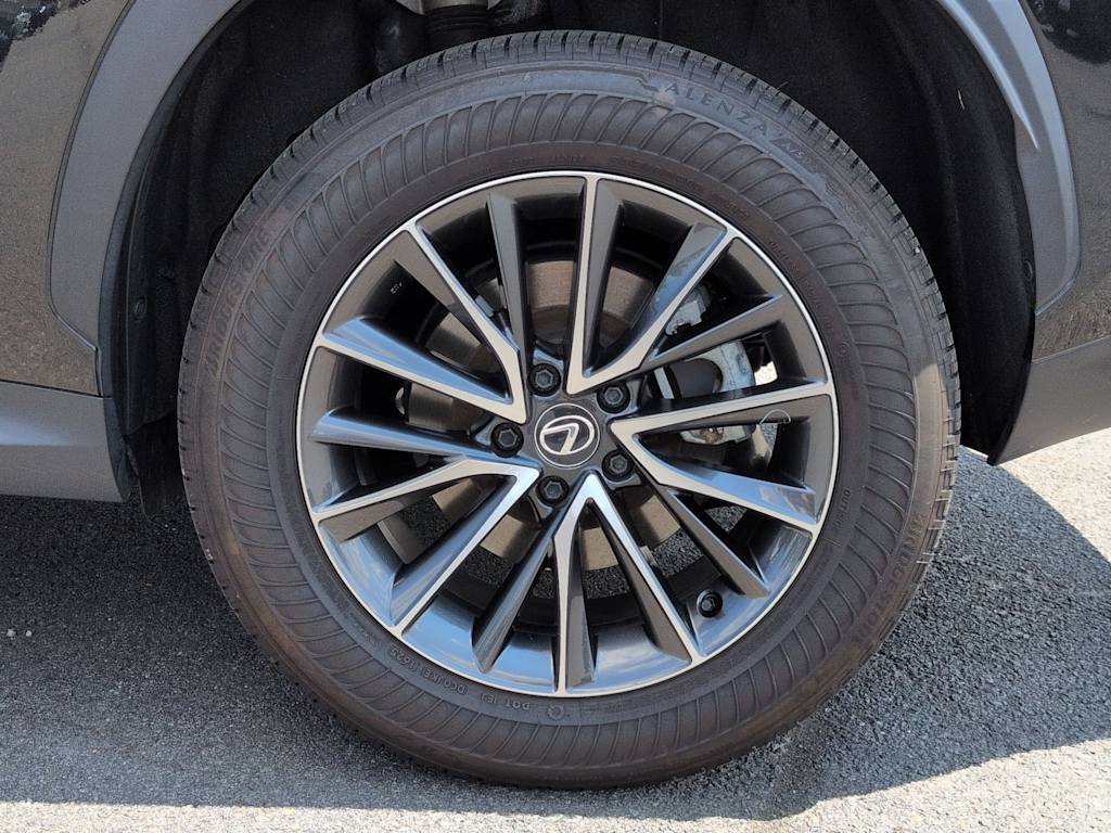 Thumbnail: 2024 Lexus ES - 25