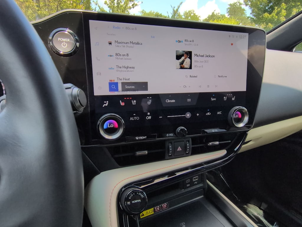 Thumbnail: 2024 Lexus ES - 34