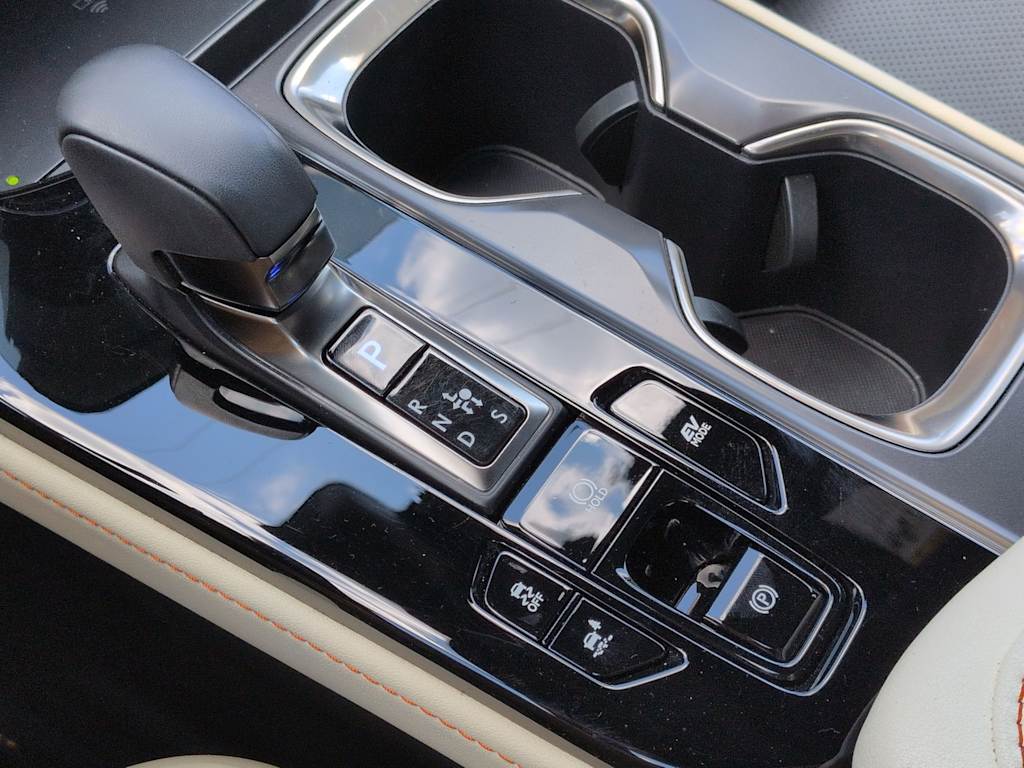 Thumbnail: 2024 Lexus ES - 37