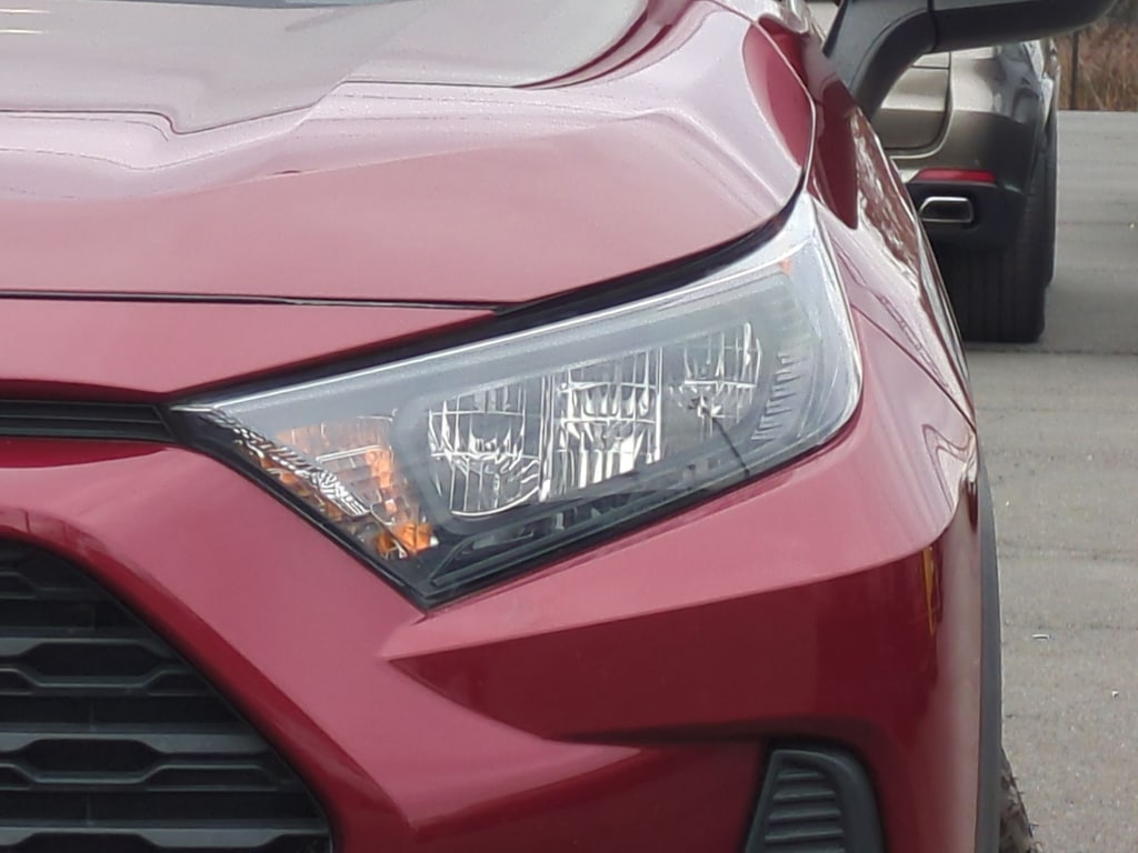 Thumbnail: 2022 Toyota RAV4 - 22