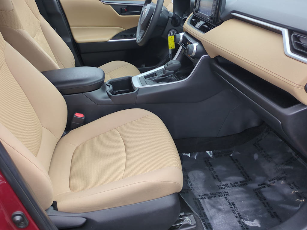 Thumbnail: 2022 Toyota RAV4 - 10