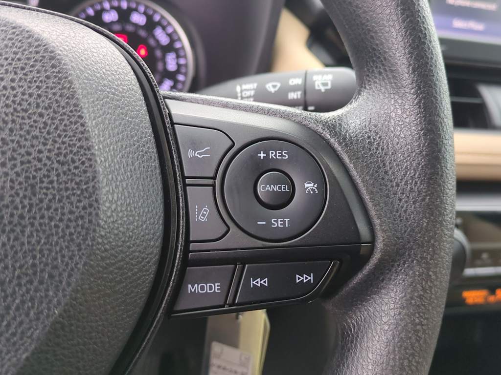 Thumbnail: 2022 Toyota RAV4 - 27