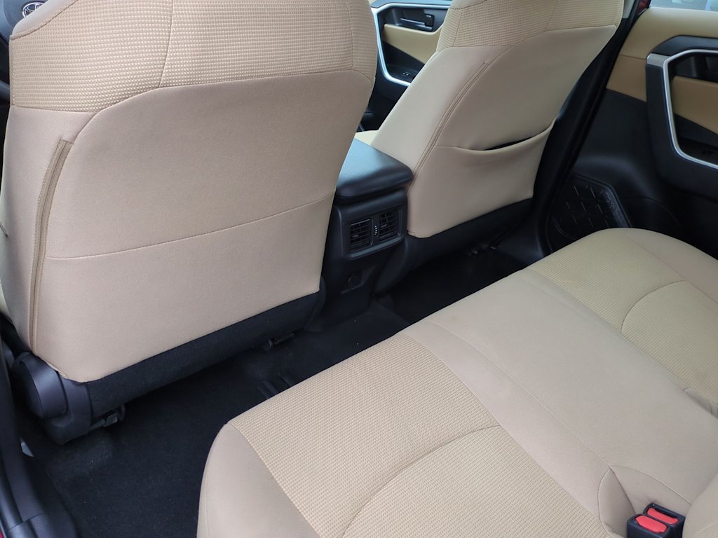 Thumbnail: 2022 Toyota RAV4 - 11