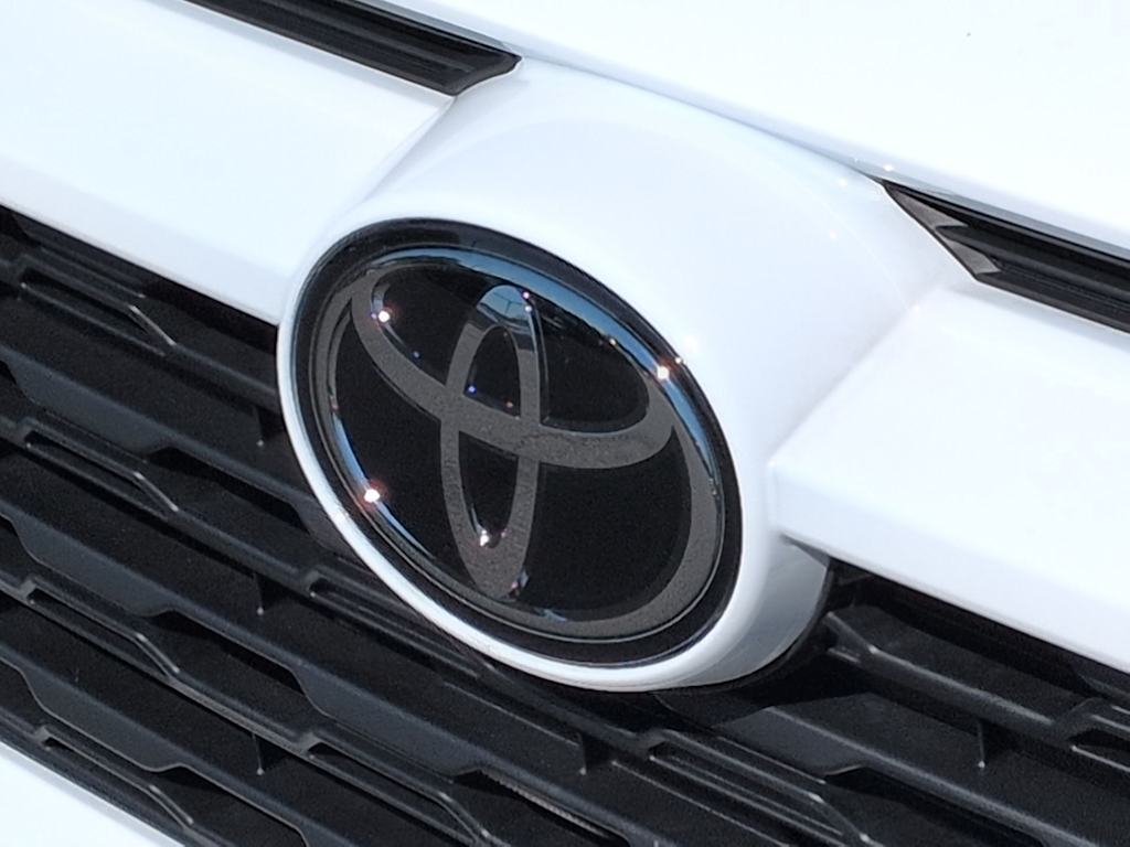 Thumbnail: 2025 Toyota RAV4 - 7