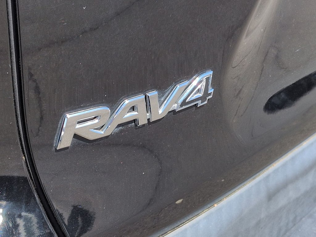 Thumbnail: 2020 Toyota RAV4 - 26