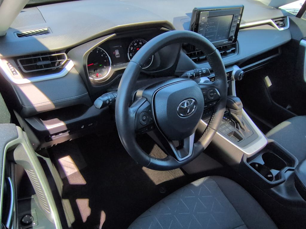Thumbnail: 2020 Toyota RAV4 - 2