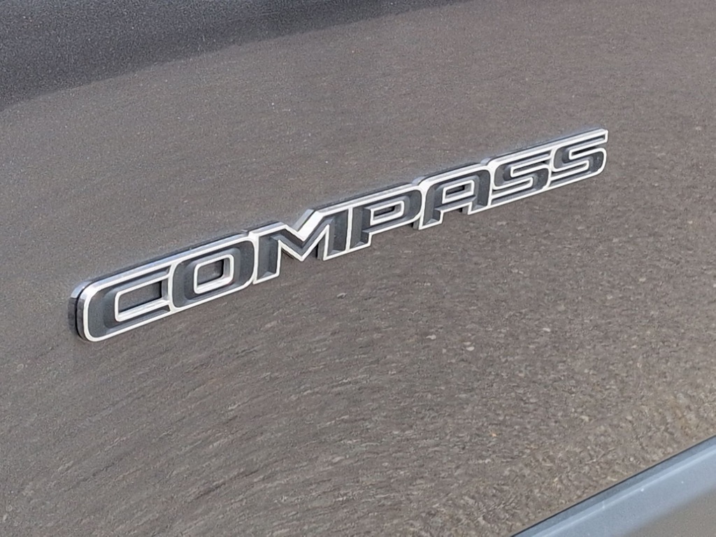 Thumbnail: 2022 Jeep Compass - 26
