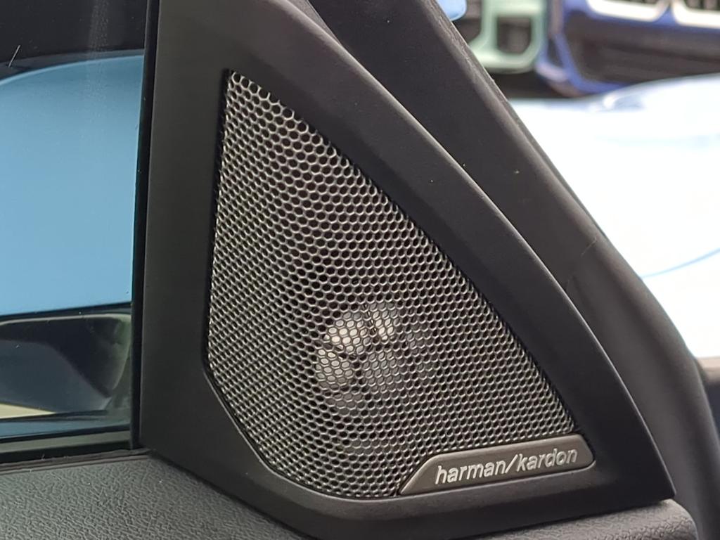 Thumbnail: 2023 BMW M2 - 35