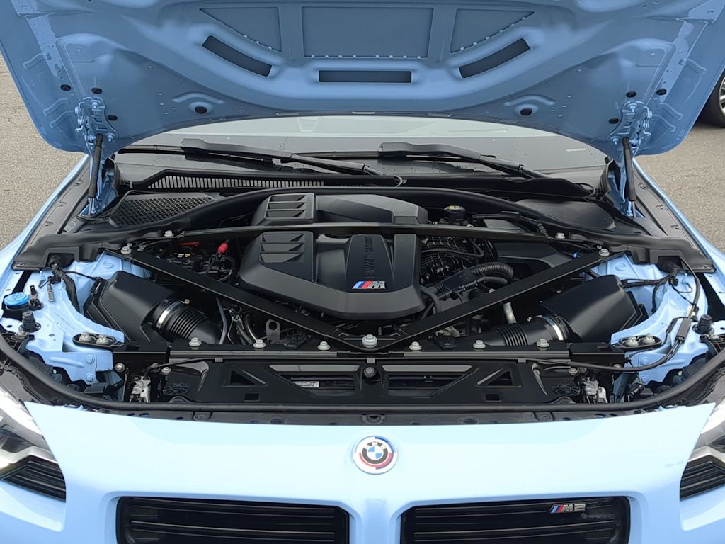 Thumbnail: 2023 BMW M2 - 9