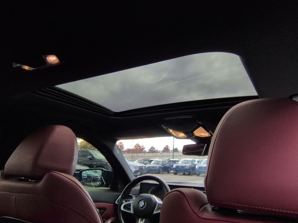 Thumbnail: 2024 BMW 3 Series - 29